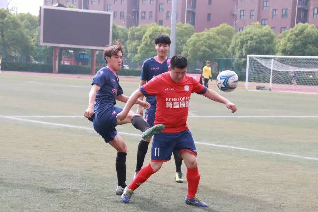 西班牙KFC的“牛来”创意引发热潮，中国网友呼吁接管本土运营